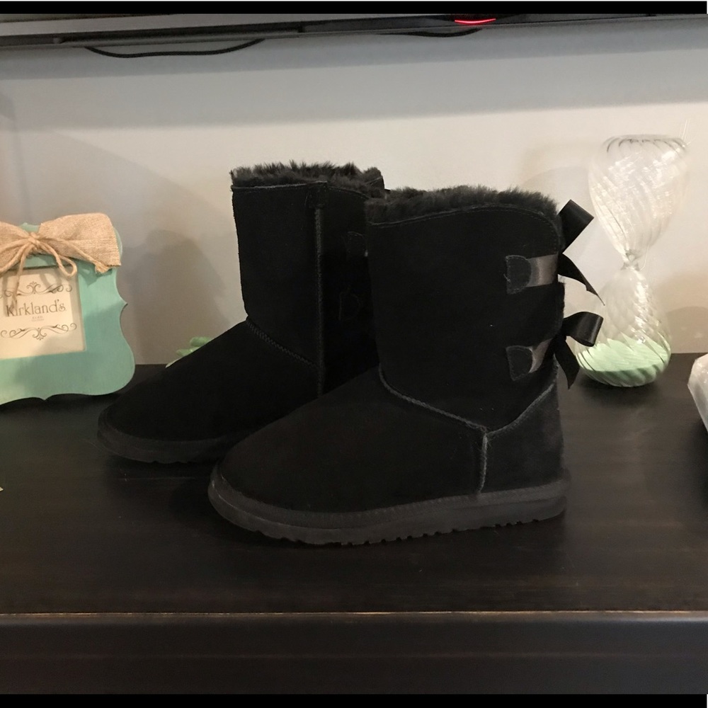 Black Ugg Boots Short Bailey Bow